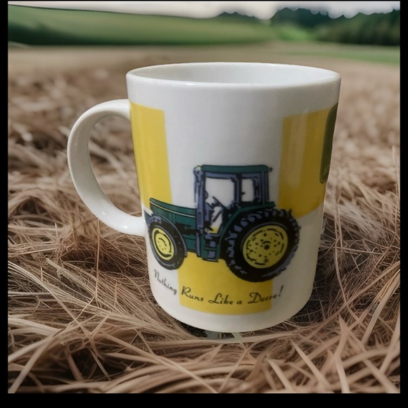 JOHN DEERE Farming Tractor “Nothing Runs Like a Deere” Ceramic Mug Gibson NEW - Picture 1 of 4